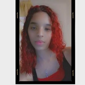 Meet your Posher, Caroline